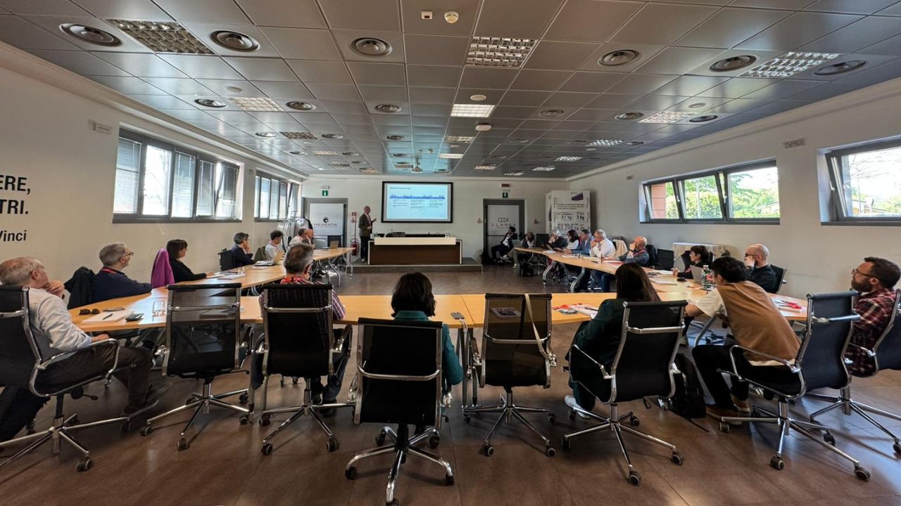 la fabbrica connessa, intelligente e reattiva